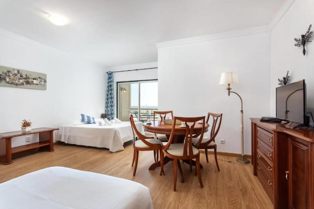 Blife Vitorya Private Rooms FAO Exteriör bild